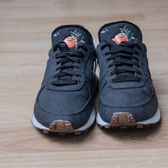 Nike Dbreak Type Pomegranate Black/White/Volt/Solar Flare Shoes - Picture 4 of 7